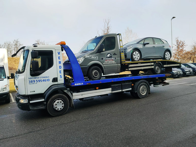 carro attrezzi carico furgoni e mezzi pesanti